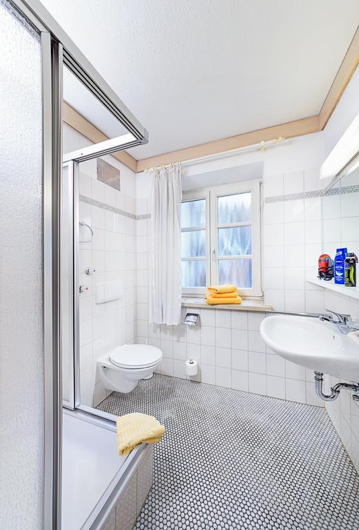 Hotel Garni Zur Laute Mindelheim Exteriör bild